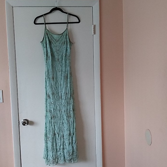 Dress - Picture 1 of 3